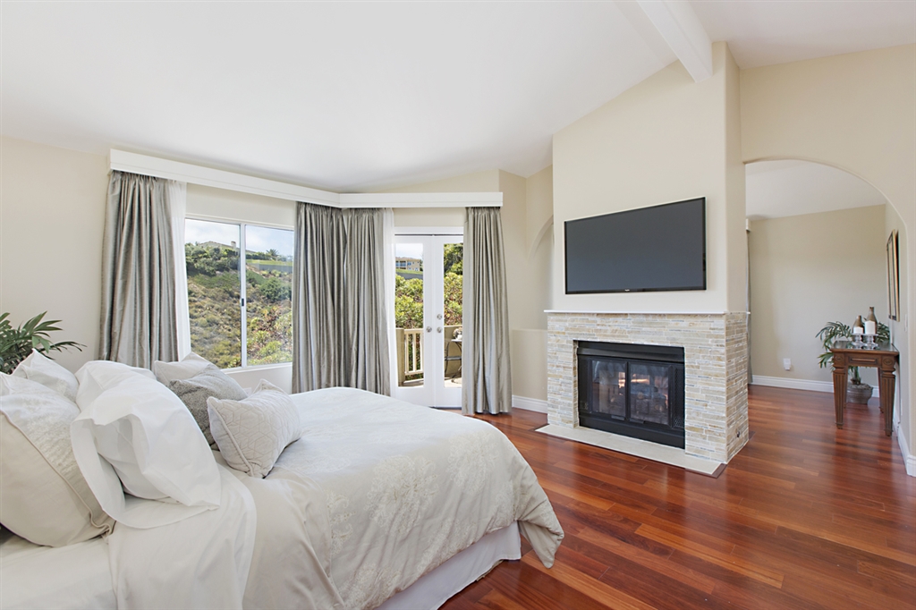 1474 Caminito Solidago La Jolla, CA 92037 - Photo 12 of 25