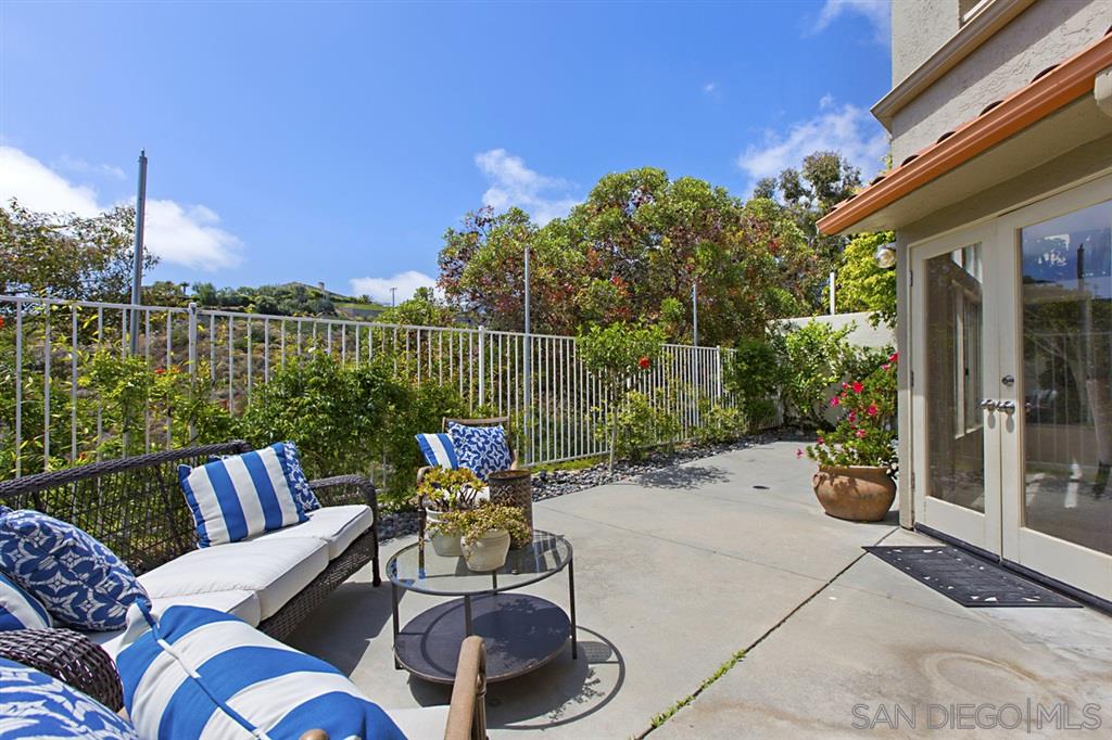 1474 Caminito Solidago La Jolla, CA 92037 - Photo 20 of 25