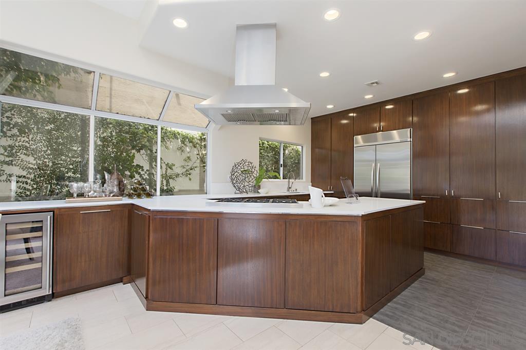 1474 Caminito Solidago La Jolla, CA 92037 - Photo 8 of 25