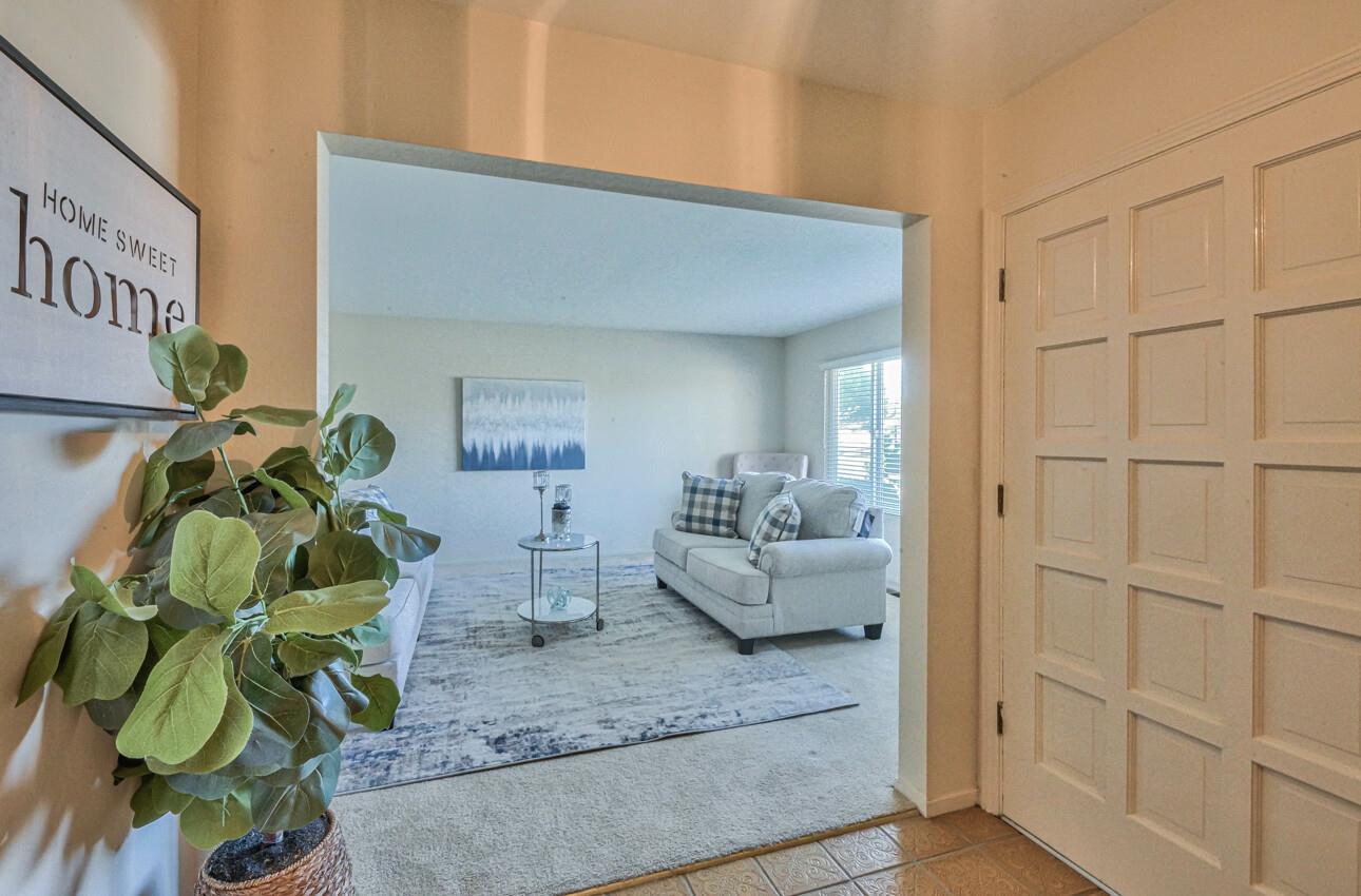 561 Palma Drive Salinas, CA 93901 - Photo 4 of 25 a living room with furniture