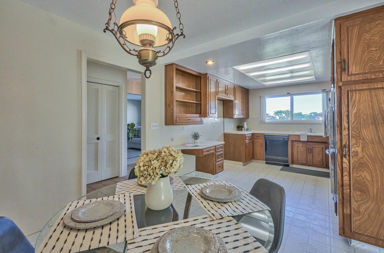561 Palma Drive Salinas, CA 93901 - Photo 9 of 25 a living room with furniture and a large window