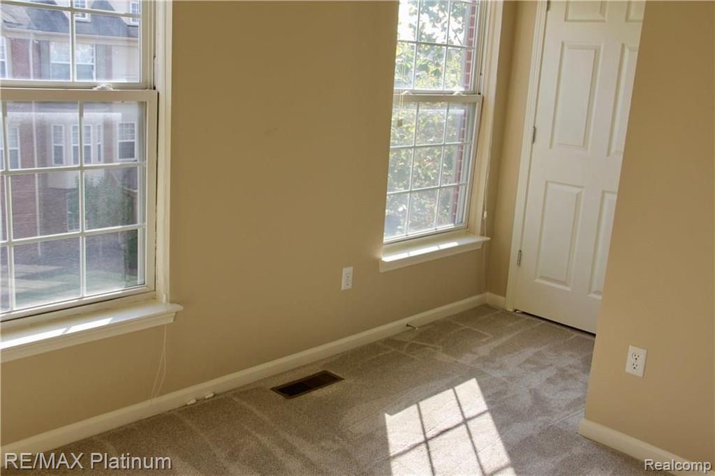 44730 Gwinnett Loop, Unit 43 Novi, MI 48377 - Photo 11 of 20