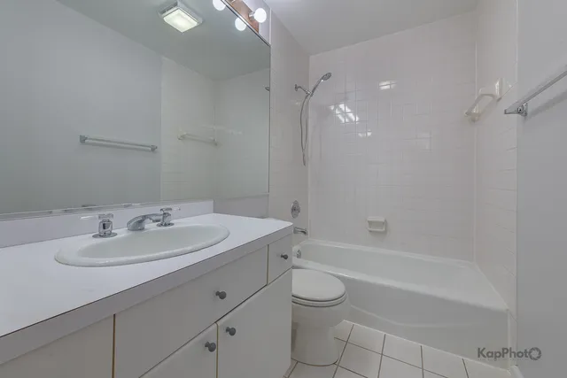 $615,000 | 1351 South Clark Street, Chicago, IL 60605