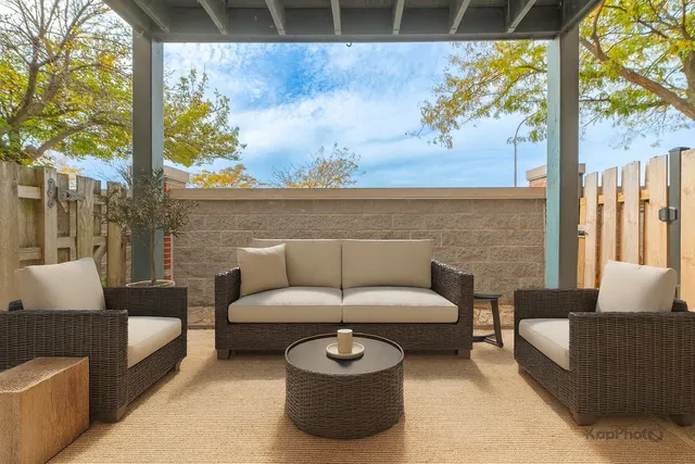 $615,000 | 1351 South Clark Street, Chicago, IL 60605