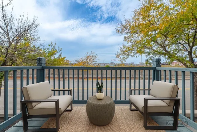 $615,000 | 1351 South Clark Street, Chicago, IL 60605