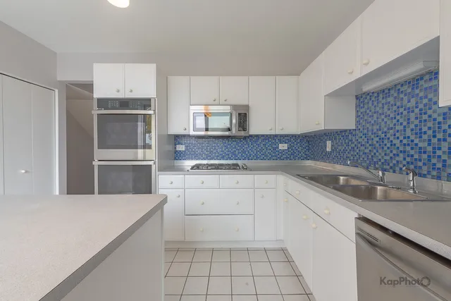 $615,000 | 1351 South Clark Street, Chicago, IL 60605