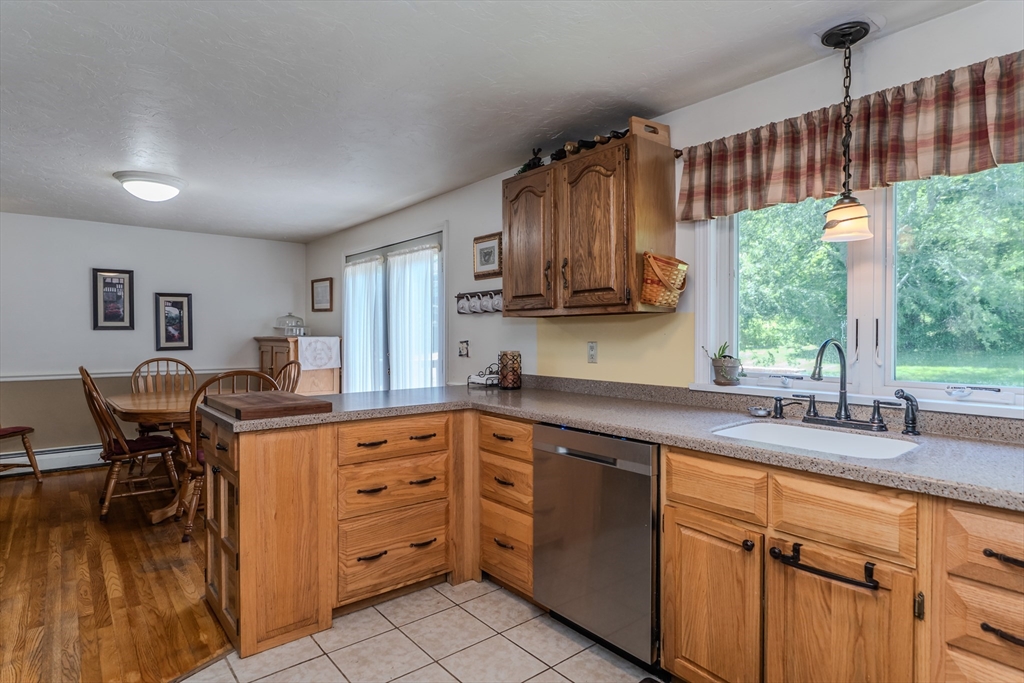 446 Wheelwright Road Barre, MA 01005 - Photo 21 of 36