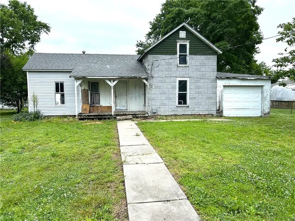 $25,000 | 305 Walser Avenue, Liberal, MO 64762