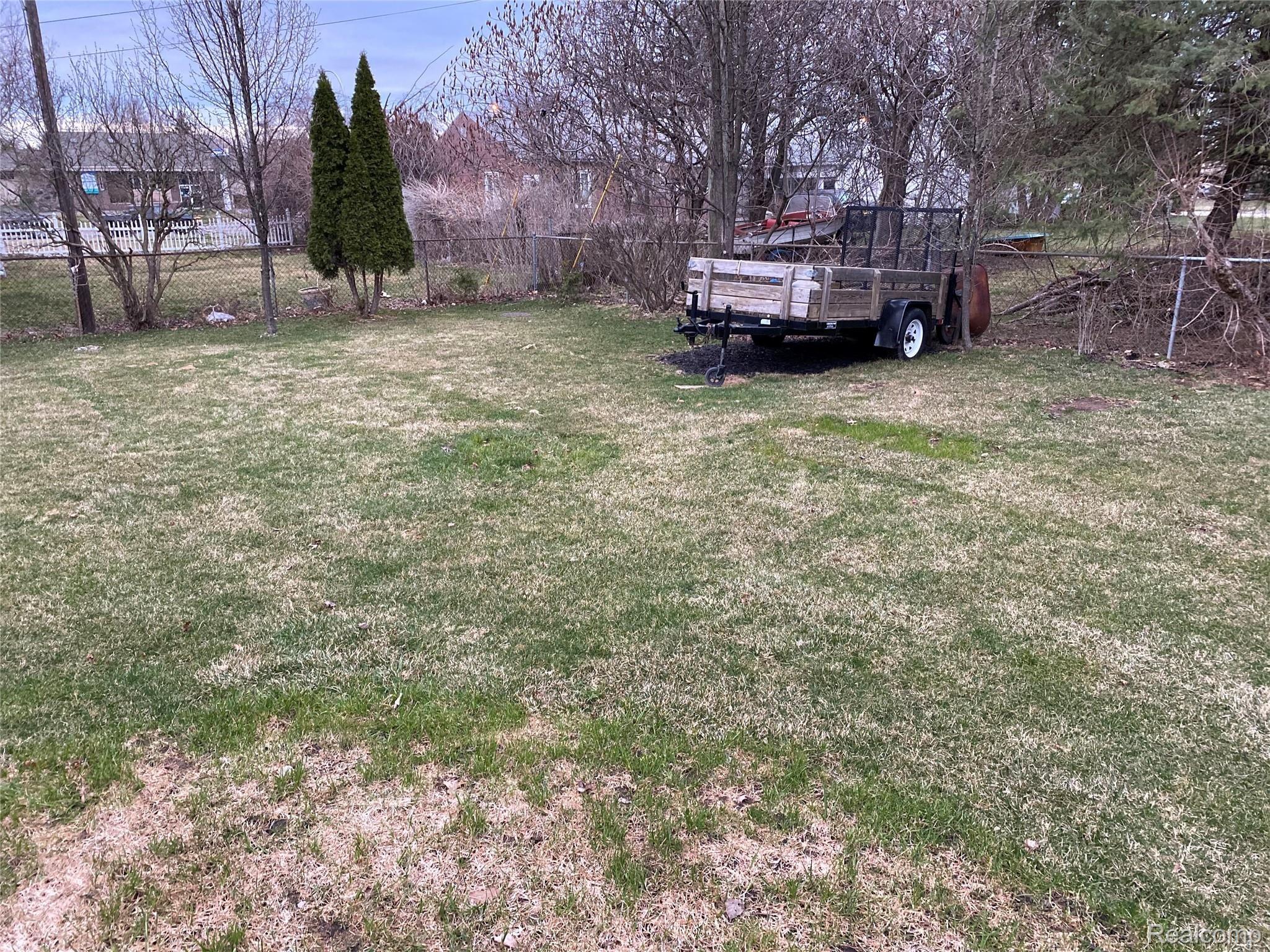 153 Cardwell Street Inkster, MI 48141 - Photo 38 of 40 IMG-8625.jpg