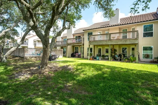 $224,900 | 221 Marion Drive, Unit D104, Rockport, TX 78382