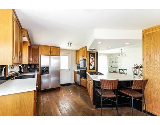 6 Governor Long Road Hingham, MA 02043 - Photo 9 of 26