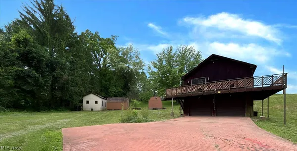 $175,000 | 414 Whiteman Hill Road, New Martinsville, WV 26155