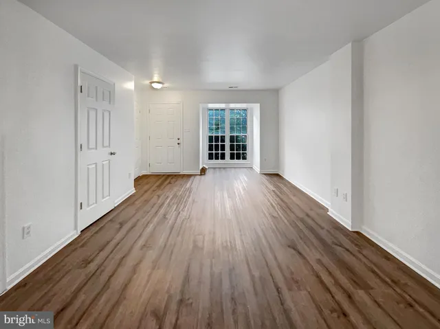 $527,000 | 45458 Oak Trail Square, Sterling, VA 20164