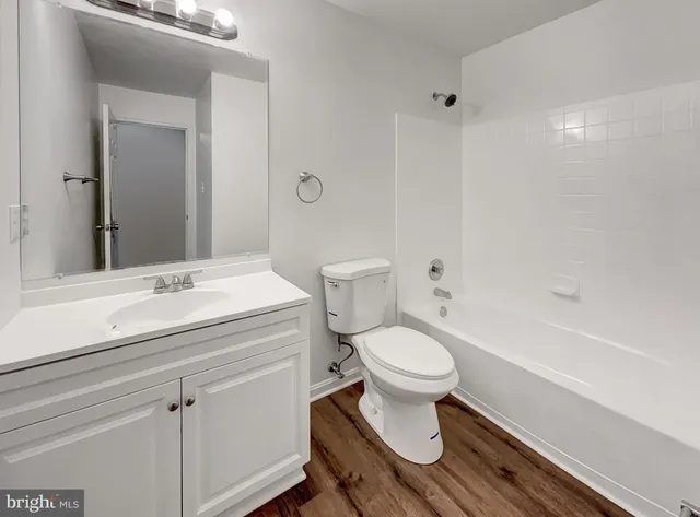 $527,000 | 45458 Oak Trail Square, Sterling, VA 20164