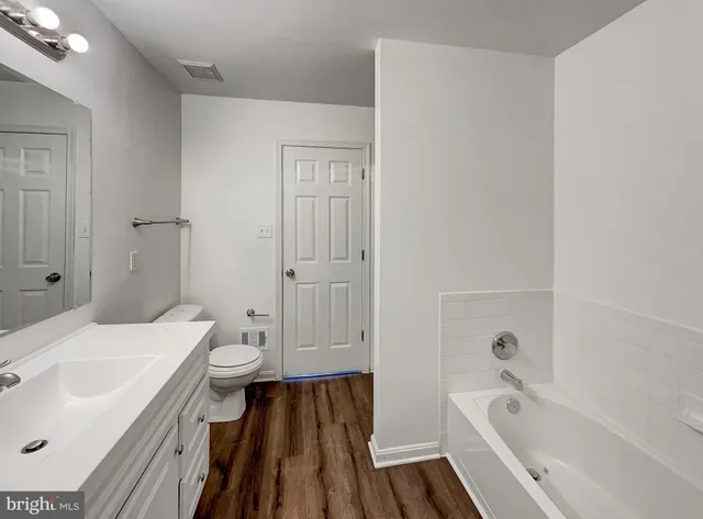 $527,000 | 45458 Oak Trail Square, Sterling, VA 20164