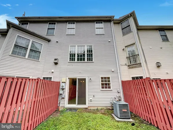 $522,000 | 45458 Oak Trail Square, Sterling, VA 20164