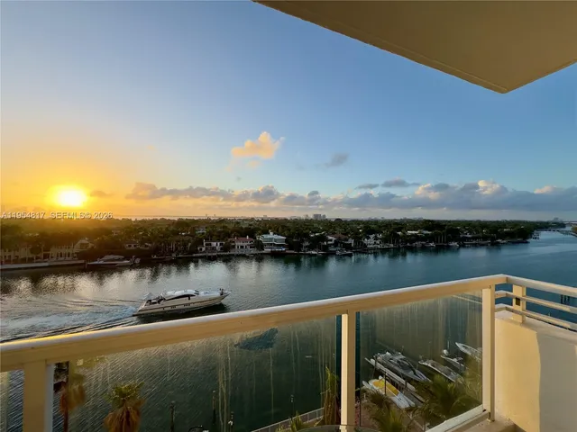 $3,995 | 5600 Collins Avenue, Unit 10L, Miami Beach, FL 33140