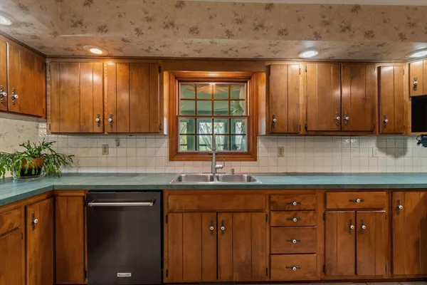 $389,500 | 28684 Highway 60, Cassopolis, MI 49031
