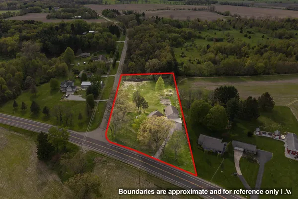 $389,500 | 28684 Highway 60, Cassopolis, MI 49031