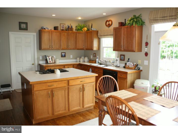 100 Cambridge Road Landenberg, PA 19350 - Photo 4 of 25 Kitchen