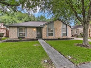 13727 Overbrook Lane Houston, TX 77077 - Photo 2 of 8