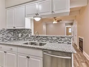 $2,200 | 13727 Overbrook Lane, Houston, TX 77077