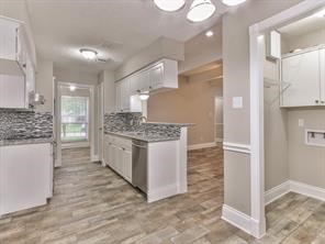 13727 Overbrook Lane Houston, TX 77077 - Photo 6 of 8