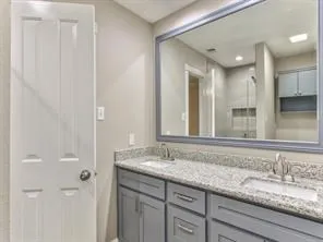 $2,200 | 13727 Overbrook Lane, Houston, TX 77077