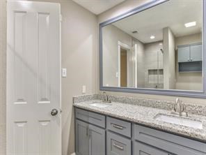 13727 Overbrook Lane Houston, TX 77077 - Photo 7 of 8