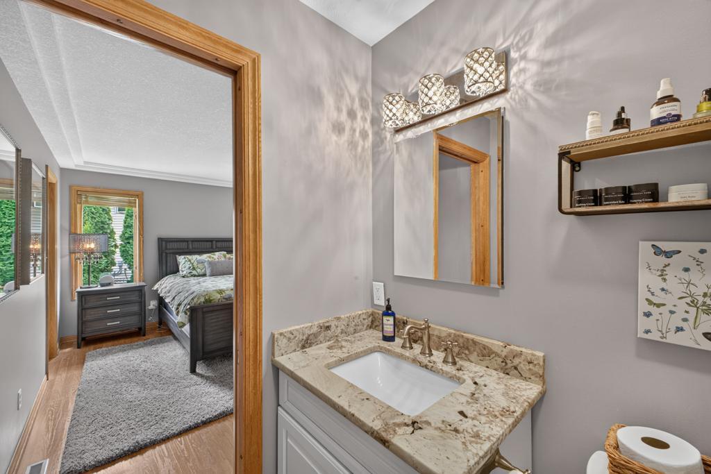 3421 Birchwood Lane Southwest Rochester, MN 55902 - Photo 27 of 43