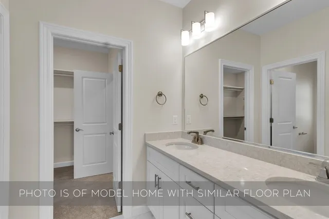 $594,899 | 54675 Sacramento Meadows Drive, Osceola, IN 46561