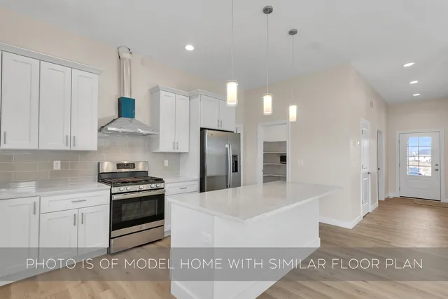 $594,899 | 54675 Sacramento Meadows Drive, Osceola, IN 46561