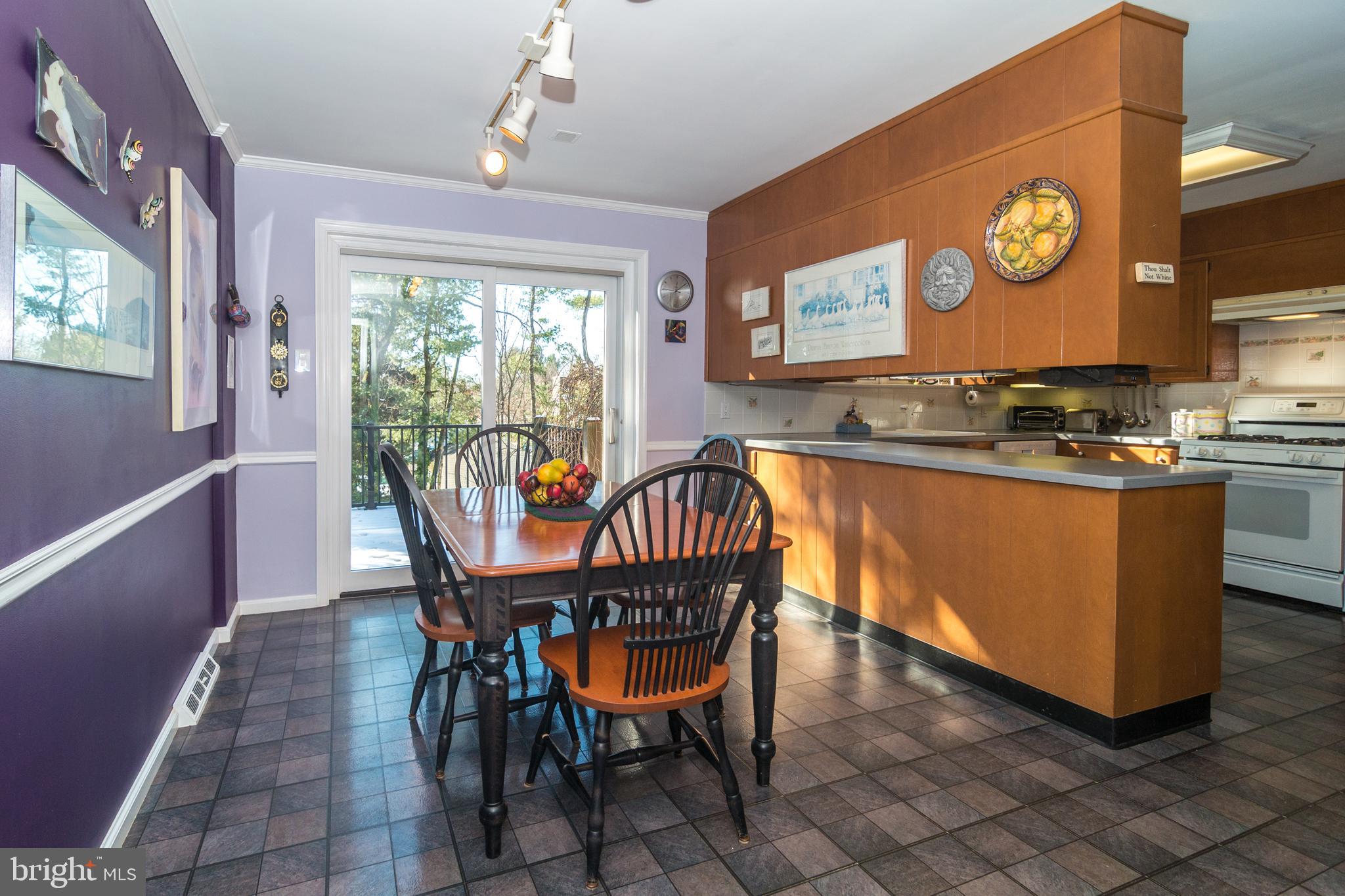 1358 Robinhood Road Jenkintown, PA 19046 - Photo 11 of 38 Kitchen