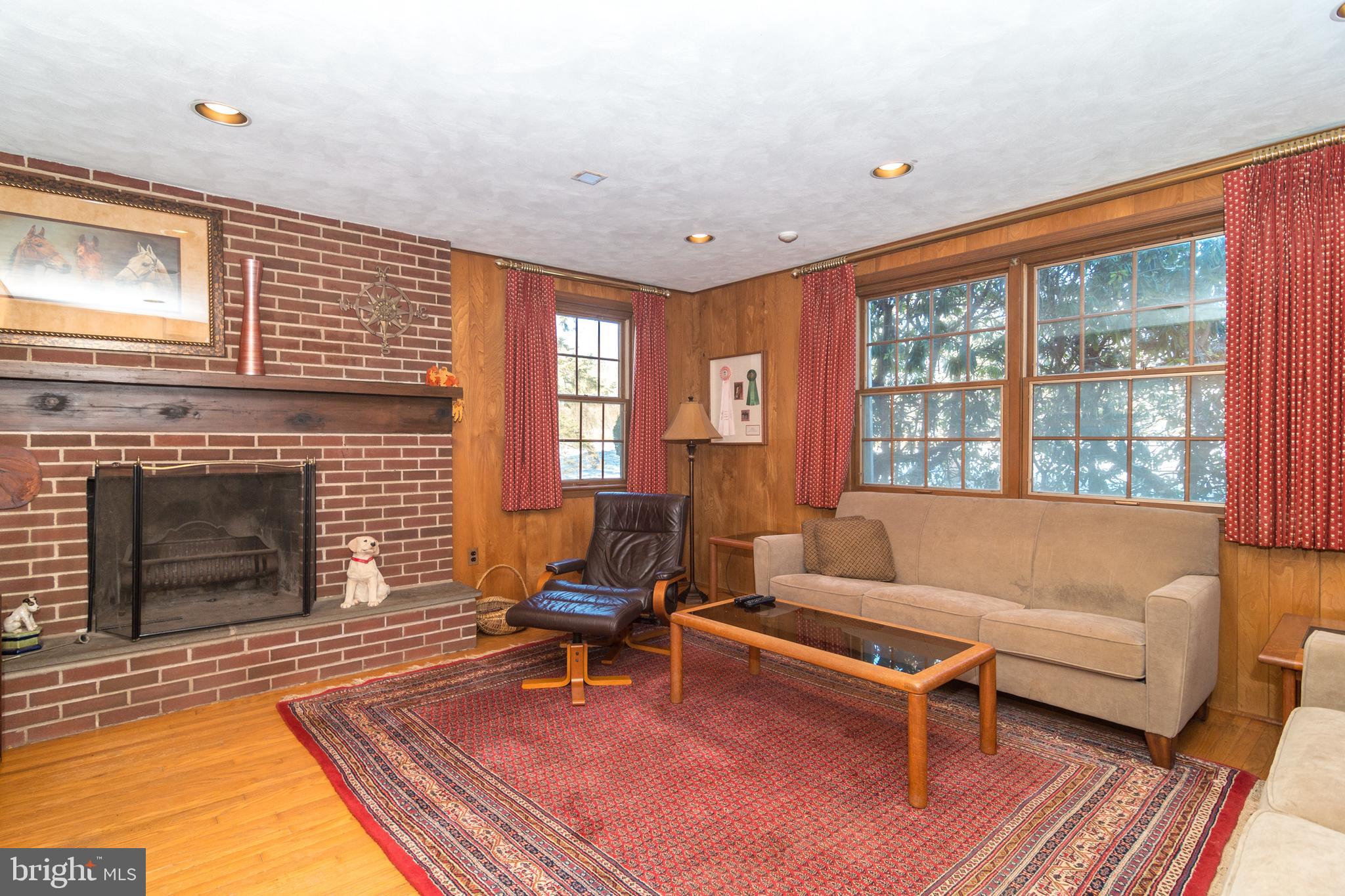 1358 Robinhood Road Jenkintown, PA 19046 - Photo 14 of 38 Family Room