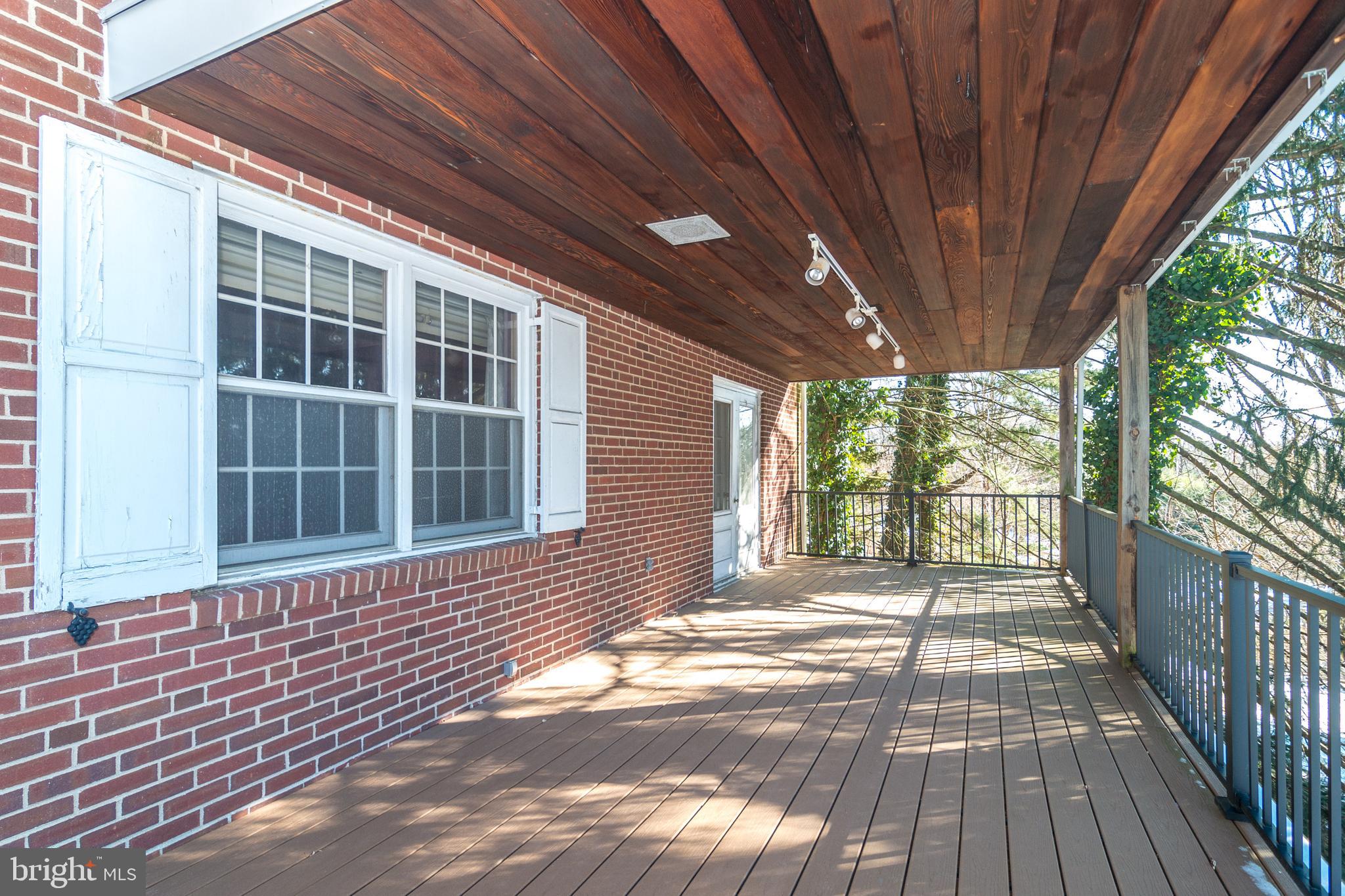 1358 Robinhood Road Jenkintown, PA 19046 - Photo 17 of 38 Covered Deck
