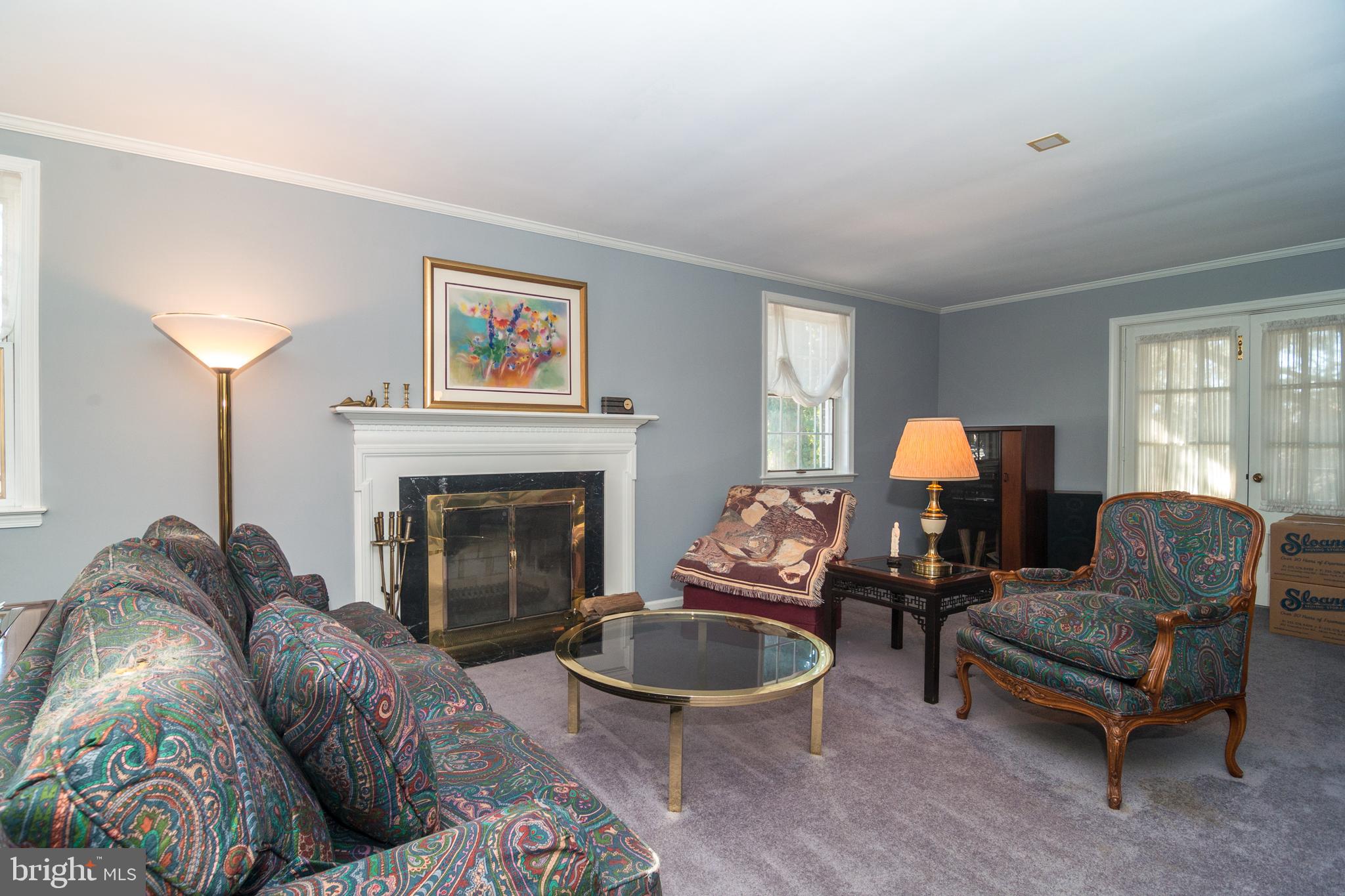 1358 Robinhood Road Jenkintown, PA 19046 - Photo 5 of 38 Living Room