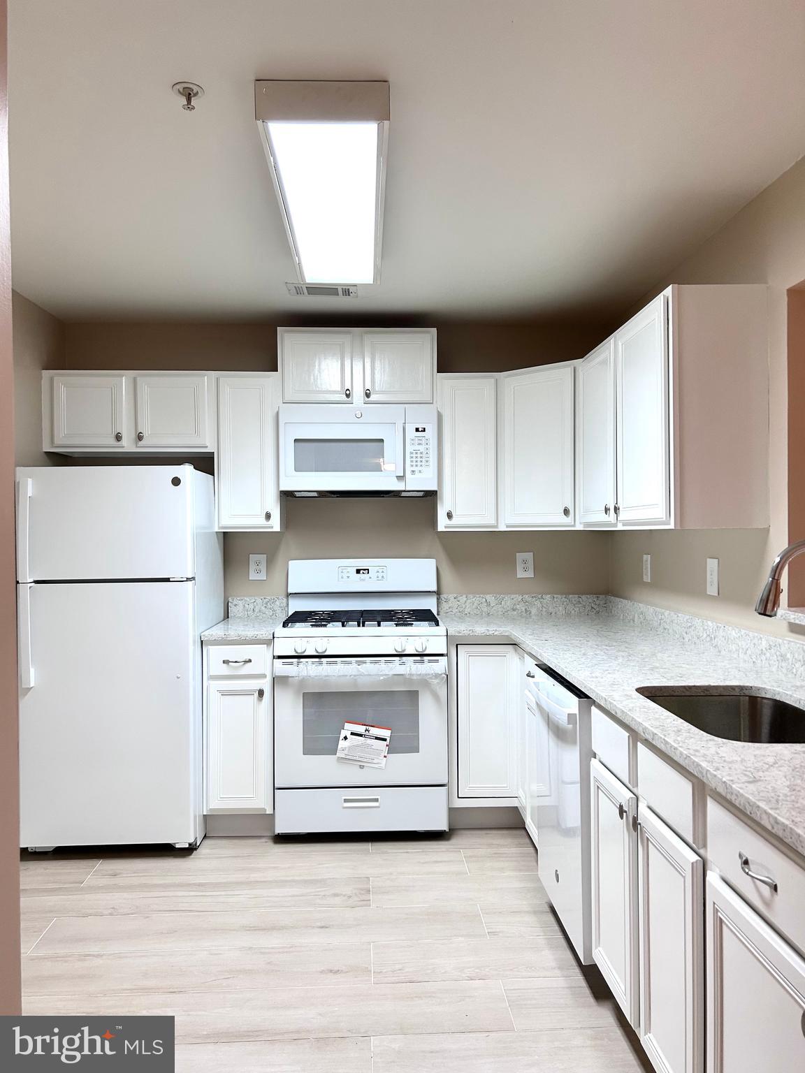 1024 Gardenview Loop, Unit 102 Woodbridge, VA 22191 - Photo 7 of 23