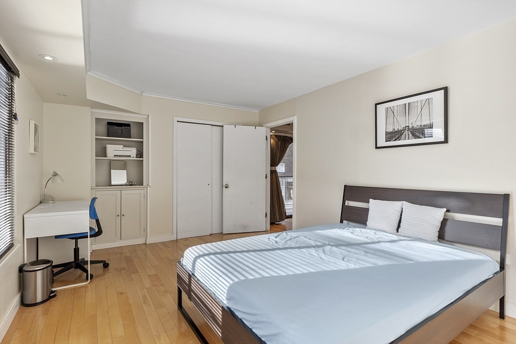 30 Stearns Road, Unit 302 Brookline, MA 02446 - Photo 19 of 40