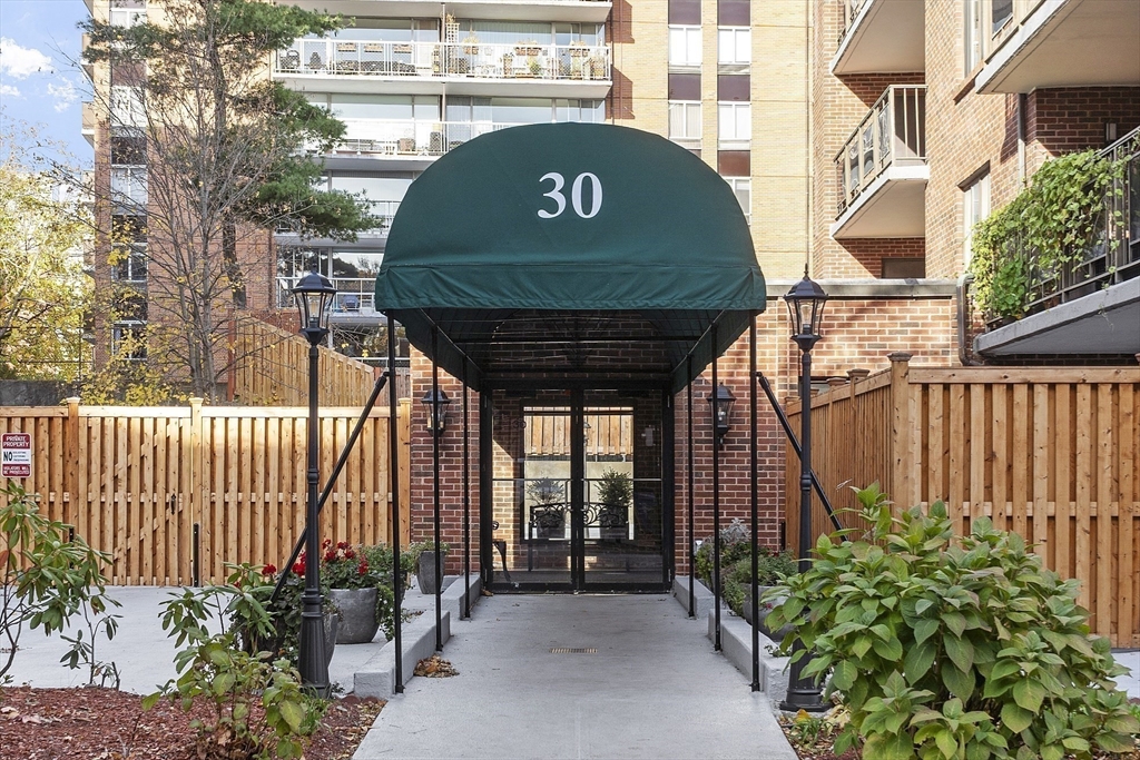 30 Stearns Road, Unit 302 Brookline, MA 02446 - Photo 2 of 40