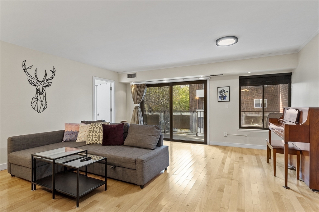 30 Stearns Road, Unit 302 Brookline, MA 02446 - Photo 9 of 40