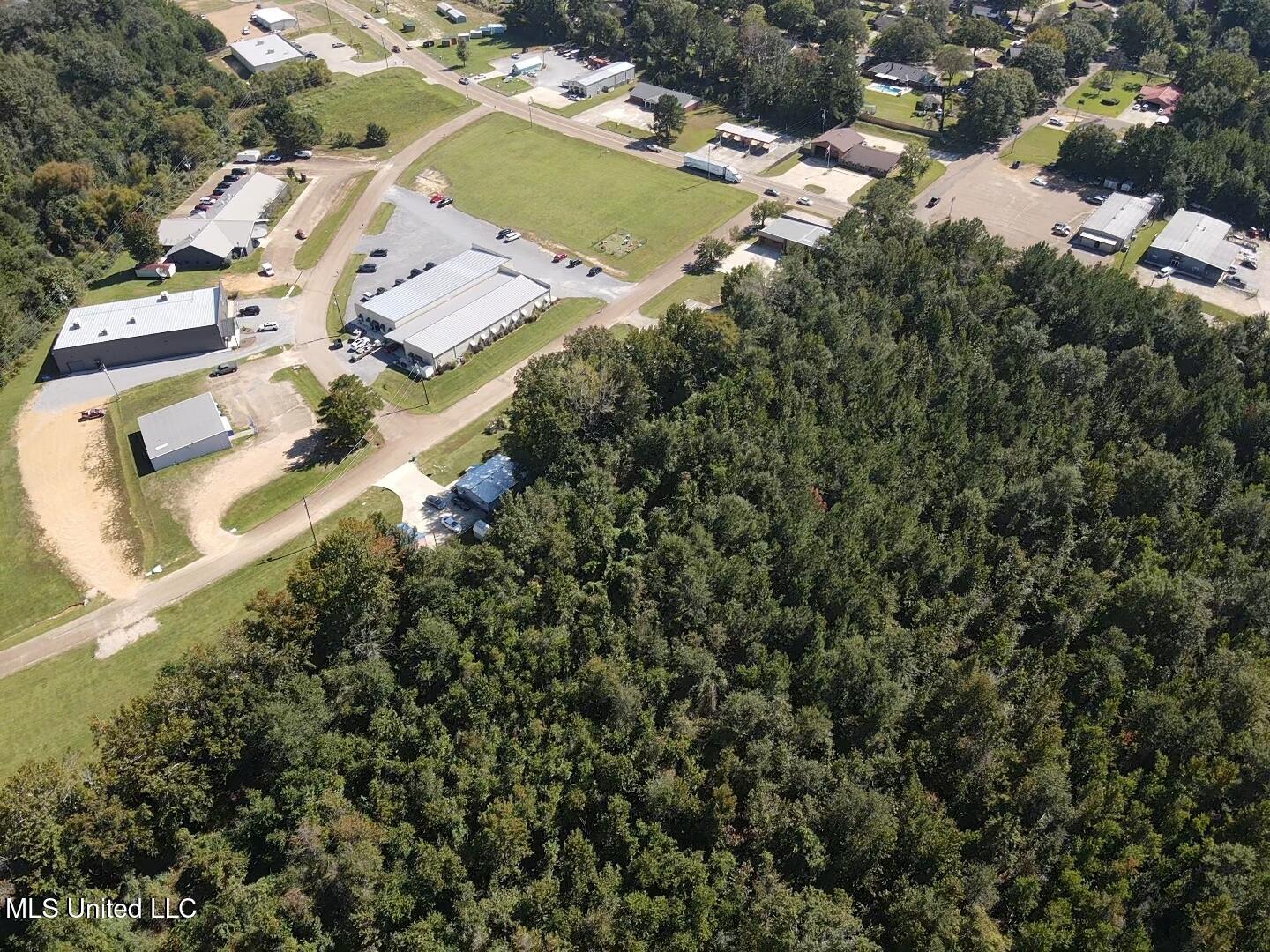 733 Industrial Park Road Northeast Brookhaven, MS 39601 - Photo 6 of 20 18435