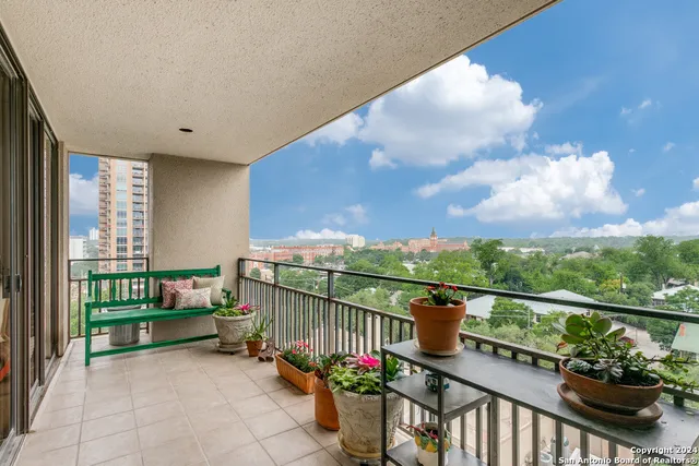 $425,000 | 4001 North New Braunfels Avenue, Unit 604A, San Antonio, TX 78209