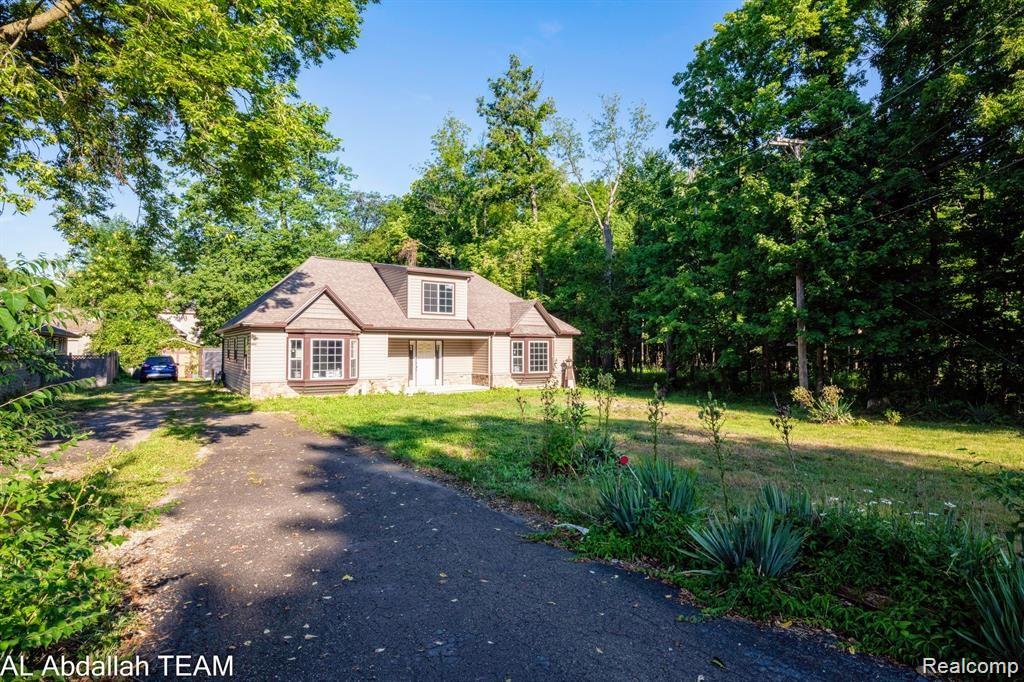 19316 Meridian Road Grosse Ile, MI 48138 - Photo 2 of 44 Gallery Image 2