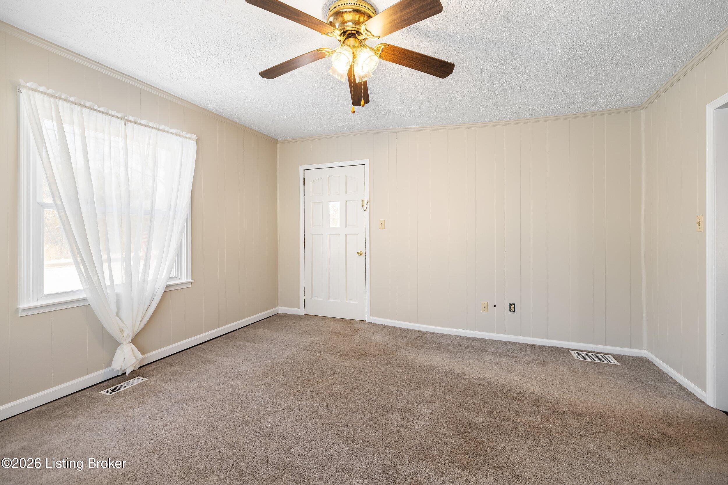 402 Gilliland Road Louisville, KY 40245 - Photo 19 of 30 estate gilliland lvg room 700