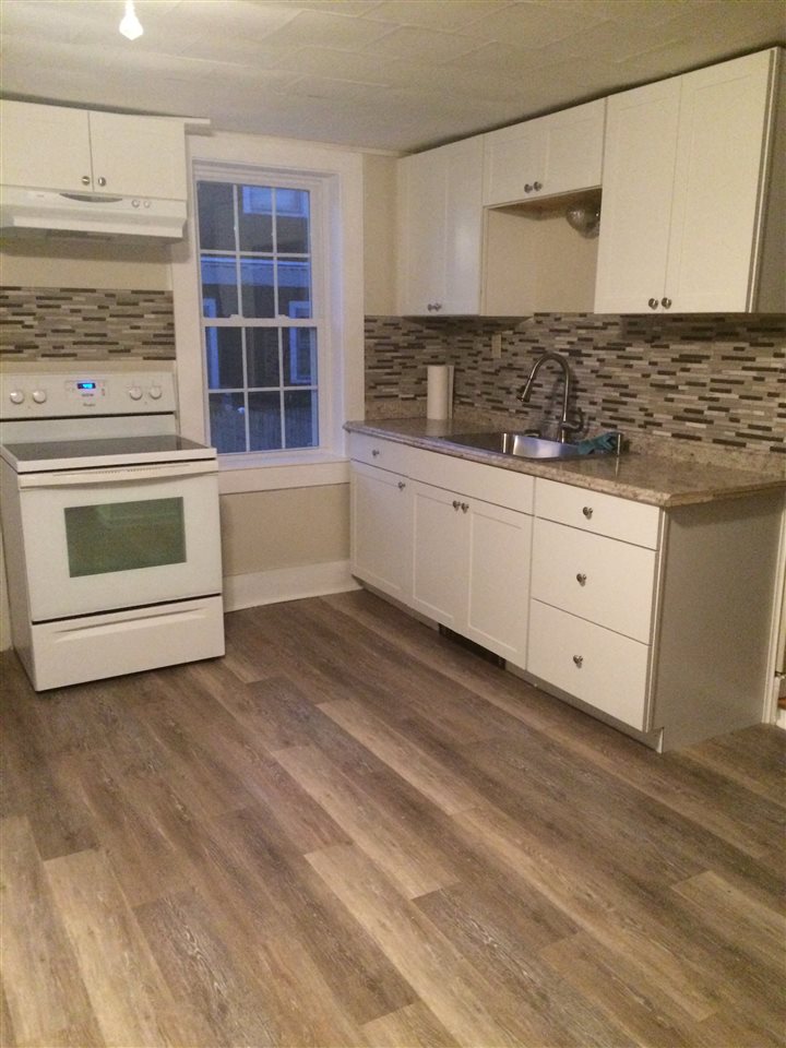 315 Roxbury Street Keene, NH 03431 - Photo 2 of 20