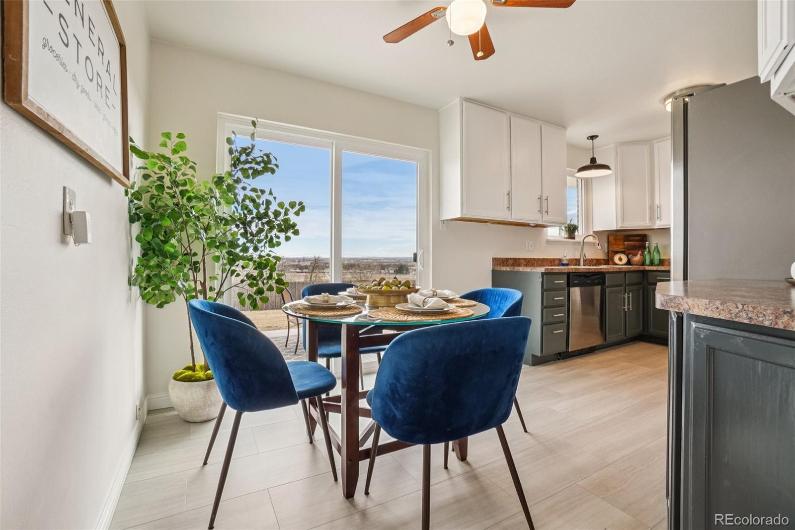 8960 Yucca Way Thornton, CO 80229 - Photo 3 of 40