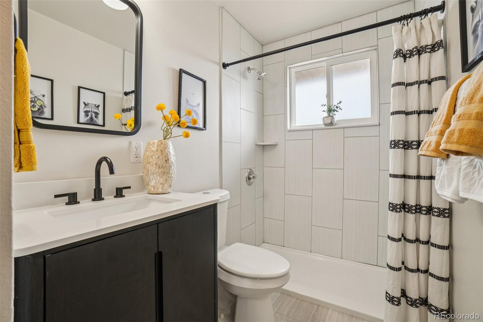 8960 Yucca Way Thornton, CO 80229 - Photo 7 of 40