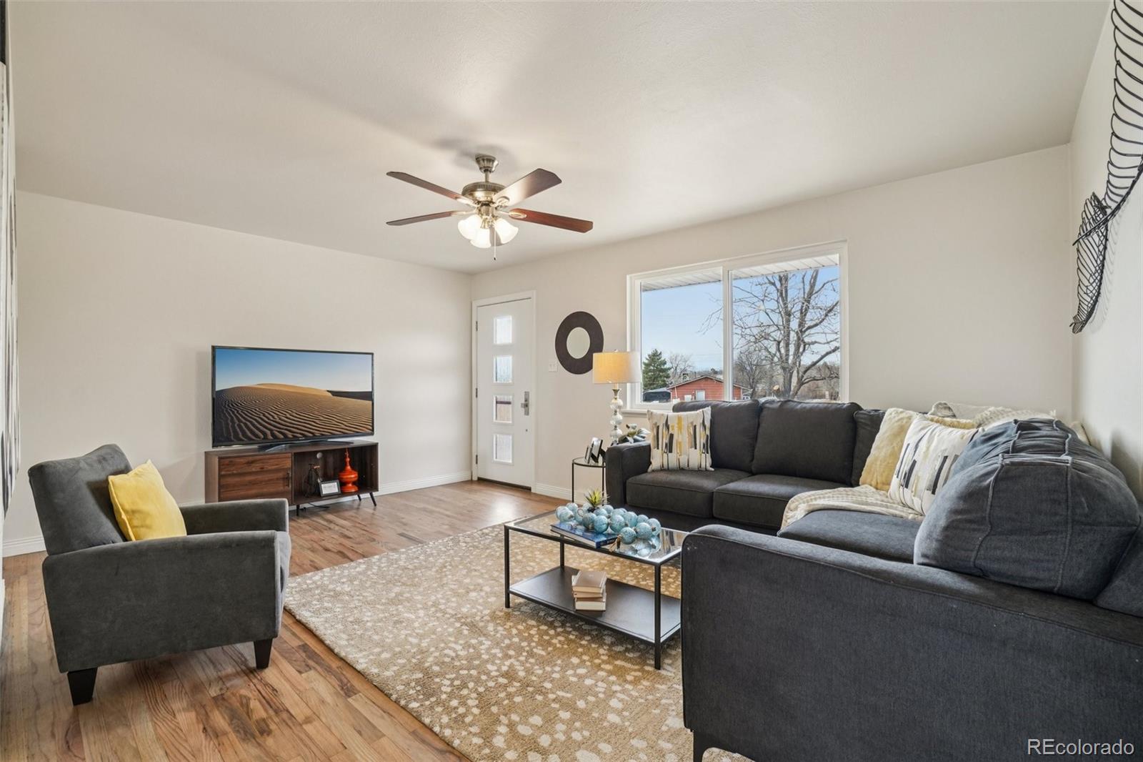 8960 Yucca Way Thornton, CO 80229 - Photo 10 of 40