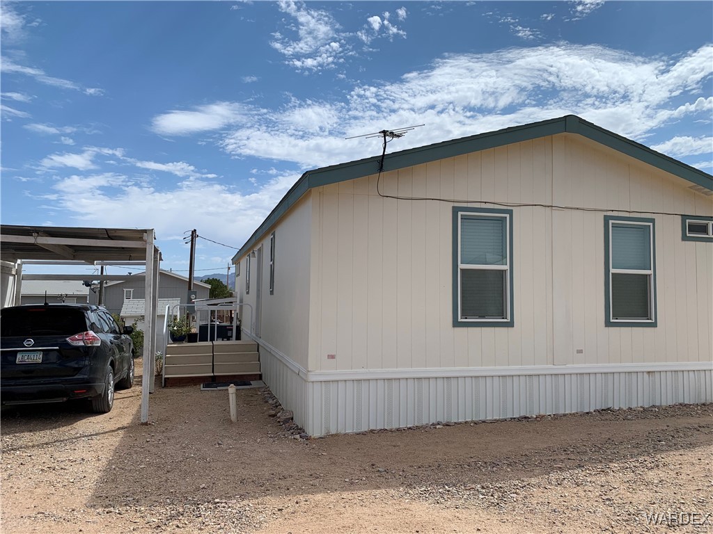 1394 South Canelo Road Golden Valley, AZ 86413 - Photo 15 of 20 Side of Structure