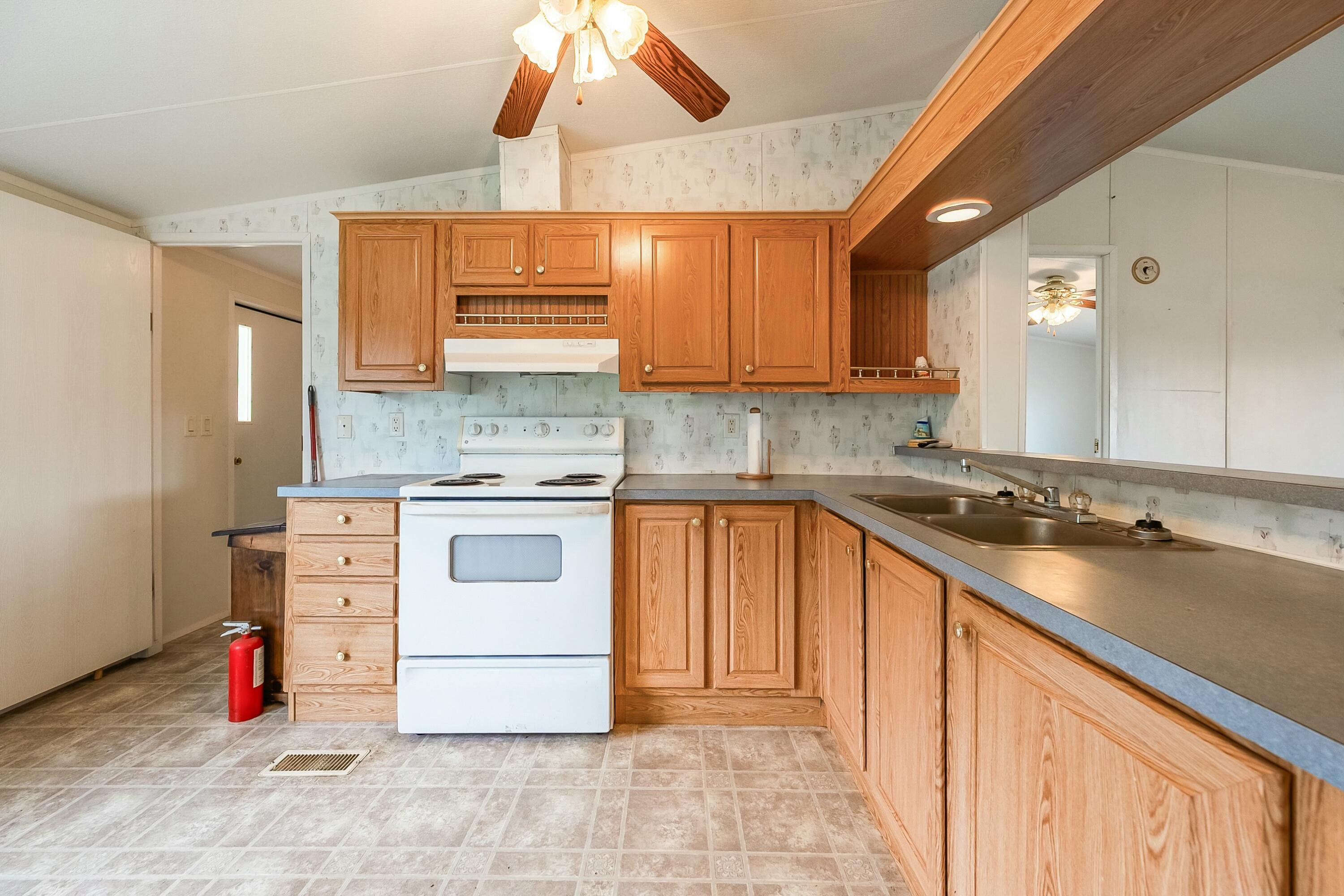 3588 Flatwoods Road Elliston, VA 24087 - Photo 18 of 119 tempImageoNTO7P